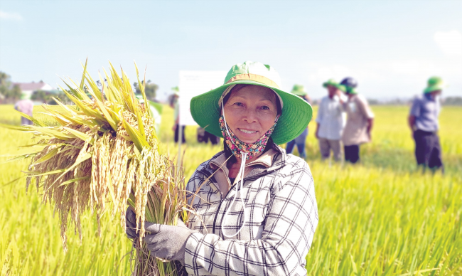 Trao quyền cho nông dân trong nền kinh tế thị trường định hướng xã hội chủ nghĩa là động lực chính cho phát triển nông nghiệp và xây dựng nông thôn mới.