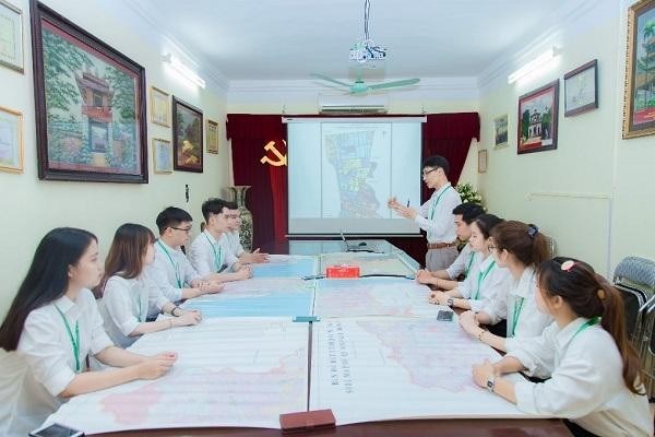 Giờ seminar khoa học về phân loại và xây dựng bản đồ đất.