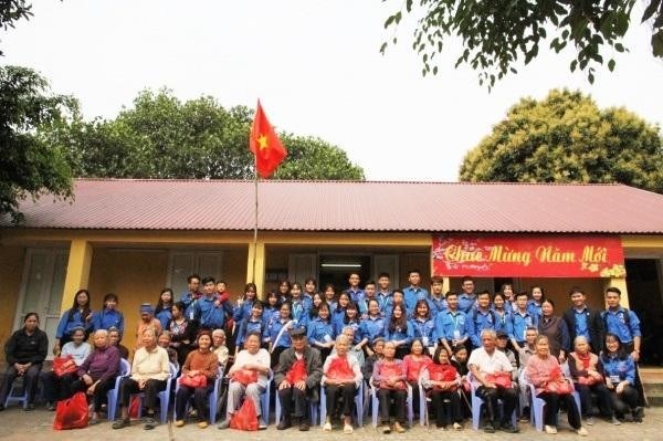 Hoạt động tình nguyện của sinh viên tại Trại phong Quả Cảm, Bắc Ninh.