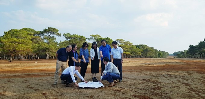 Lãnh đạo Học viện đi khảo sát thực địa đề tài NCKH tại Tây Nguyên do Khoa Tài nguyên và Môi trường chủ trì thực hiện