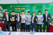 Gian tư vấn tuyển sinh - hướng nghiệp của Học viện Nông nghiệp Việt Nam thu hút nhiều học sinh, phụ huynh Hải Phòng