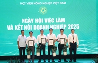 Hơn 60 doanh nghiệp săn đón sinh viên Học viện Nông nghiệp Việt Nam