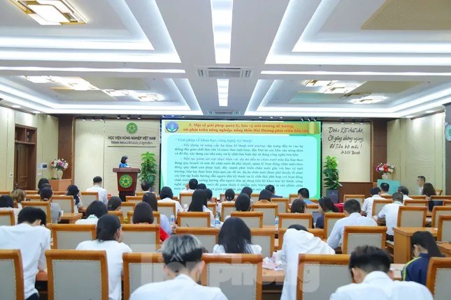 Toàn cảnh hội thảo khoa học quốc gia “Môi trường nông nghiệp, nông thôn và Phát triển bền vững”
