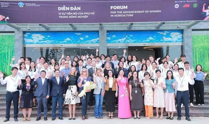 Sinh viên Học viện Nông nghiệp Việt Nam tích luỹ được nhiều kiến thức mới và phong phú qua quá trình giao lưu, trải nghiệm thực tế