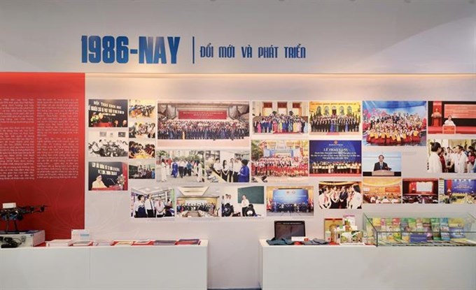 Khu trưng bày về giai đoạnđoạn 1986 đến nay: nền giáo dục Việt Nam thời kỳ đổi mới, trong đó diễn ra công cuộc đổi mới căn bản, toàn diện giáo dục và đào tạo từ năm 2013tạiTrung tâm triển lãm quốc gia(Ảnh sưu tầm)