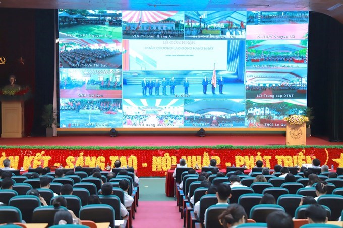 Học viện Nông nghiệp Việt Nam tham dự lễ khai giảng trực tuyến toàn quốc