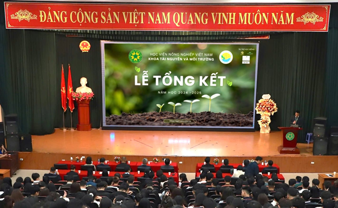 Lễ Tổng kết năm học 2024-2025 của Khoa Tài nguyên và Môi trường, Học viện Nông nghiệp Việt Nam