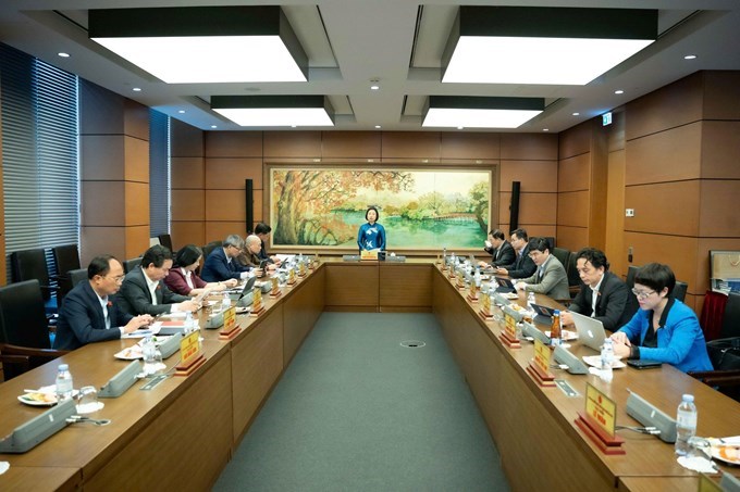  Quang cảnh phiên thảo luận tại Tổ 1 - Đoàn ĐBQH thành phố Hà Nội chiều 03/12