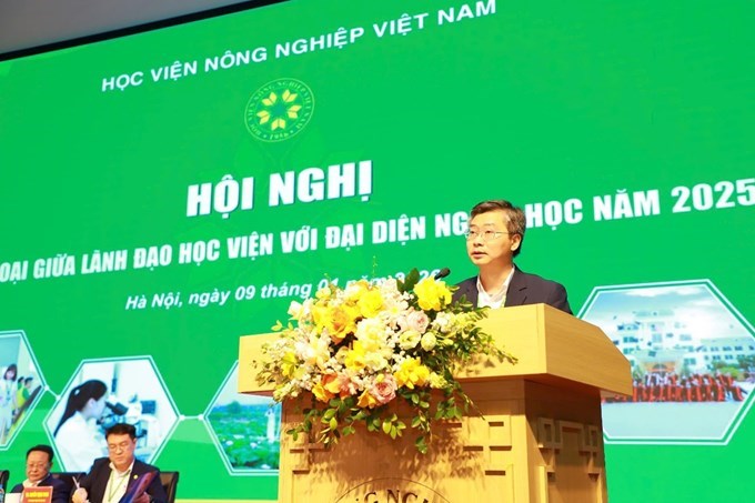 PGS.TS. Nguyễn Công Tiệp - Ủy viên Ban Thường vụ Đảng ủy, Phó Giám đốc Học viện phát biểu kết luận Hội nghị