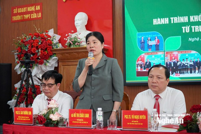 Phó Giám đốc Sở Giáo dục dục và Đào tạo Hồ Thị Châu Loan phát biểu tại hội thảo. Ảnh: Mỹ Hà