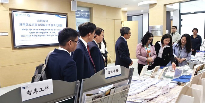  Một số hình ảnh làm việc với Trường Phát triển Quốc tế và Nông nghiệp Toàn cầu (CIDGA)