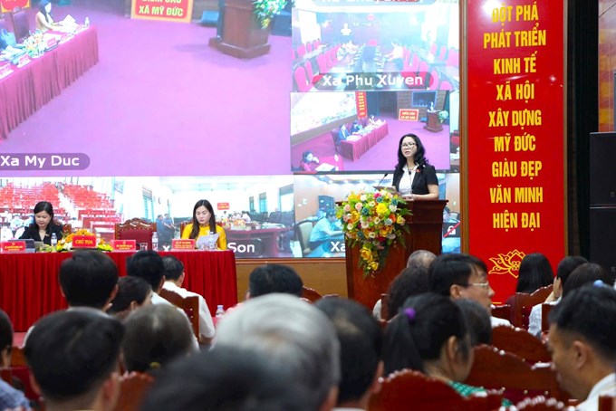 Đại biểu Quốc hội Nguyễn Thị Lan báo cáo kết quả kỳ họp thứ nhất, Quốc hội khóa XVI. Ảnh: TT 