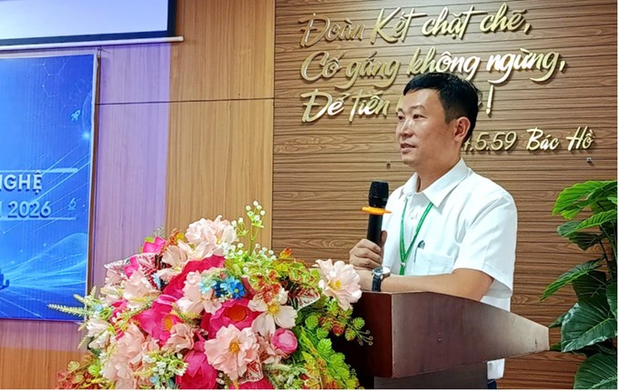 PGS.TS. Võ Hữu Công, Phó Trưởng khoa Tài nguyên và Môi trường đưa ra thông điệp đến các nhóm dự thi “Mỗi ý tưởng sáng tạo hôm nay sẽ là nền tảng cho những giải pháp phát triển bền vững của ngày mai”