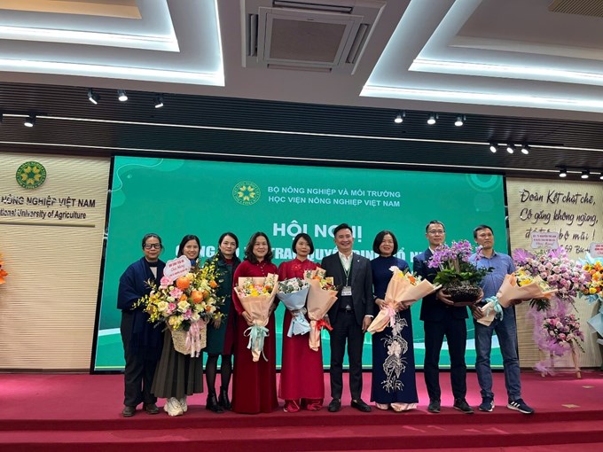 Trong năm 2025 khoa Tài nguyên và Môi trường có 04 nhà giáo được bổ nhiệm chức danh Phó giáo sư