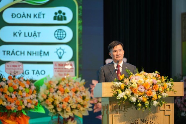  PGS.TS. Trần Trọng Phương, Trưởng khoa Tài nguyên và Môi trường, ôn lại 50 năm hình thành và xây dựng khoa PGS.TS. Trần Trọng Phương, Trưởng khoa Tài nguyên và Môi trường, ôn lại 50 năm hình thành và xây dựng khoa