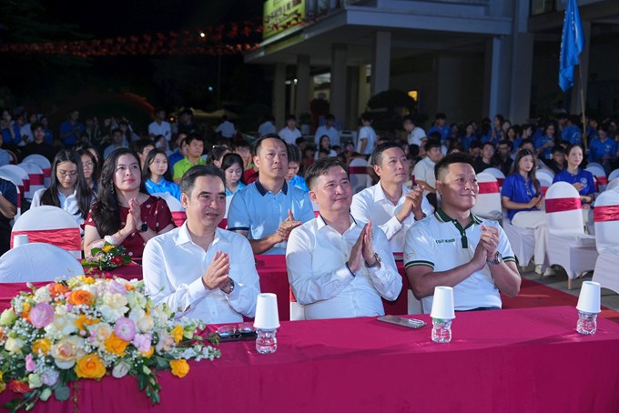 Các đại biểu tham dự đêm Gala âm nhạc
