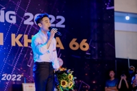 Ca sỹ Dương Edward đem “Tình đơn phương” đến Học viện Nông nghiệp Việt Nam