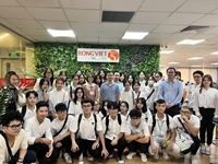 Tổ chức chuyến tham quan thực tế cho sinh viên ngành Kinh tế tài chính Chất lượng cao