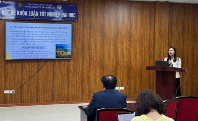 Thực hiện kế hoạch seminar trong hoạt động của nhóm nghiên cứu mạnh Quản lý Kinh tế và tài nguyên môi trường