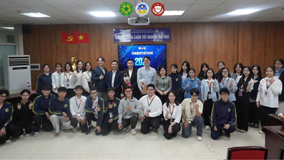 TỪ CÚ SỐC CHƯƠNG TRÌNH TIẾNG ANH ĐẾN QUẢ NGỌT HỌC BỔNG HÀNH TRÌNH TÌM LẠI BẢN THÂN