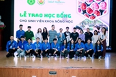 Buổi sinh hoạt công dân – sinh viên năm học 2025 – 2026 và trao học bổng Doanh nghiệp cho sinh viên khoa Nông học