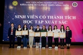 Nữ sinh ngành Kinh tế số tài năng, đam mê nghiên cứu khoa học