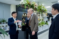 Học viện Nông nghiệp Việt Nam tiếp và làm việc với ông David Butler, Giám đốc Cơ quan Hệ thống Thực phẩm Bền vững Ai-len