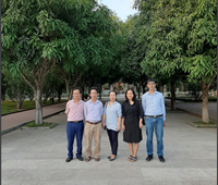 Cán bộ, viên chức Học viện Nông nghiệp Việt Nam làm nhiệm vụ kiểm tra công tác tổ chức coi thi tốt nghiệp THPT năm 2020 tại Nghệ An
