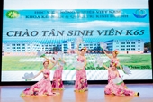 Ấn tượng chương trình chào Tân sinh viên Khóa 65 Khoa Kế toán và Quản trị kinh doanh - Học viện Nông nghiệp Việt Nam