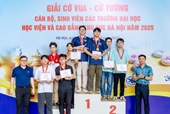 Đội tuyển Cờ vua cán bộ, sinh viên Học viện Nông nghiệp Việt Nam đạt giải cao khi tham gia giải đấu tại Trường Đại học Xây dựng Hà Nội