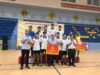 Đội tuyển Bóng chuyền Học viện Nông nghiệp Việt Nam đã xuất sắc vượt qua 5 đội còn lại để giành chức vô địch, đem lại thành công cho Thị trấn Trâu Quỳ 

​