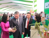 Người thầy đi gieo mầm tri thức nông nghiệp Việt Nam