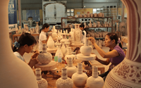 Làng gốm Bát Tràng