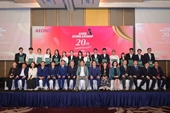 VNUA’s students receive scholarships from the AEON 1 Club Foundation