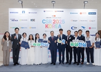 VNUA’s students receive CSR 2025 Scholarships